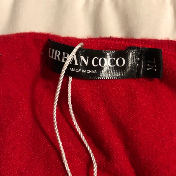 soft red long sleeve/sweater like top - Picture 2 of 2